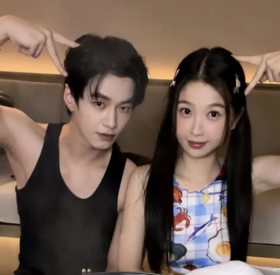 He Yu dan Esther Yu - mydramalist