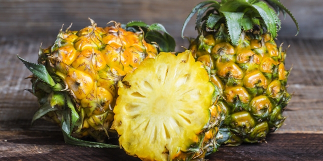 10 Benefits of Pineapple for Health, Increase Fertility - Heal Skin Problems