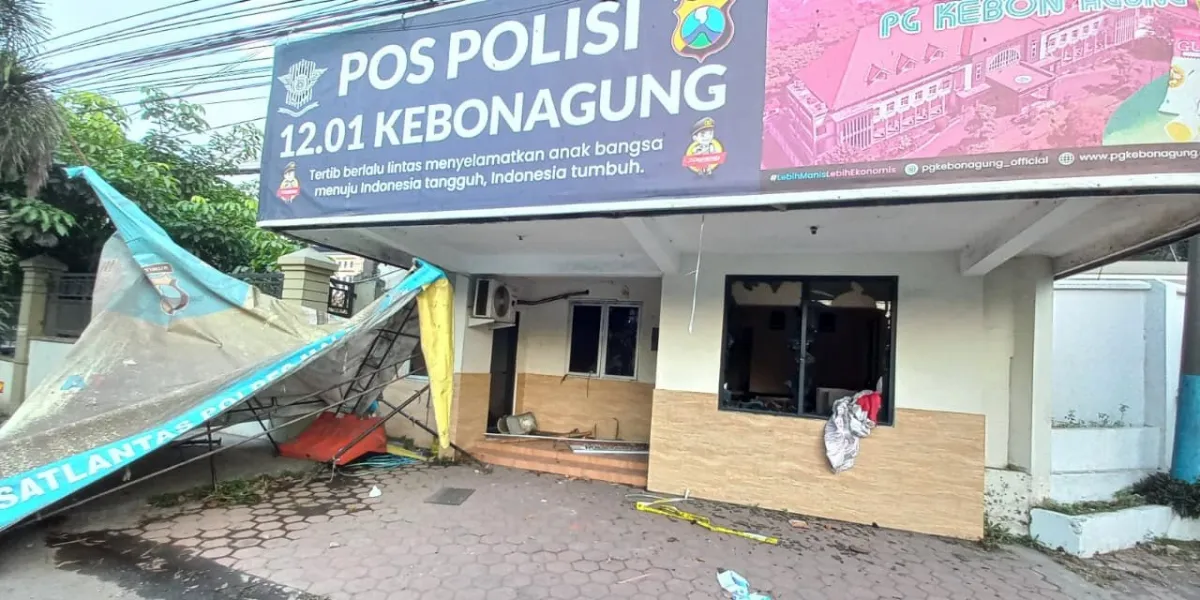 13 Youths Arrested Following Police Post Vandalism in Malang Regency