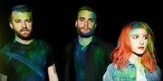 Arti dan Makna Lagu Still Into You &ndash; Paramore, Tentang Kekuatan Cinta yang Bertahan Lama di Tengah Badai