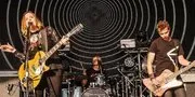 Arti dan Makna Lagu When The Sun Hits &ndash; Slowdive, Tentang Cinta yang Menguatkan Sekaligus Menenggelamkan