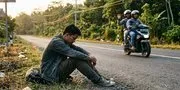 Arti Mimpi Ditinggal Teman Naik Motor: Makna dan Tafsir Lengkap