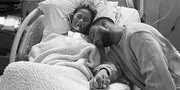 Chrissy Teigen Keguguran, John Legend Akhirnya Buka Suara
