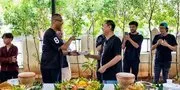 Denny Siregar dan Rudi Soedjarwo Reunian, Kolaborasi untuk Sebuah Judul Film Baru!