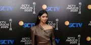 Flavio Zaviera Borong Dua Piala SCTV Awards 2025, Tak Menyangka Bisa Menang