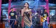 Lirik Lagu 'Runtah' Beserta Artinya, Ciptaan Doel Sumbang & Dicover Difarina Indra Adella - Trending di YouTube
