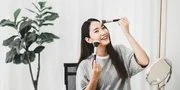 Makeup Meleleh karena Cuaca Panas? 5 Trik Simpel Ini Biar Tetap On Point Seharian