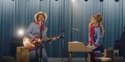Makna Lagu 'Die With A Smile' Lady Gaga dan Bruno Mars, Pesan Menyentuh untuk Menghargai Cinta & Kehidupan