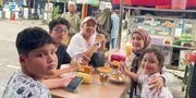 Pasha Ungu dan Adelia Ternyata Doyan Makan di Pinggir Jalan