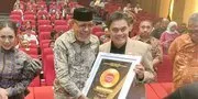 Peluncuran Buku Baru Musisi Enteng Tanamal Ramai Dihadiri Penyanyi Ternama