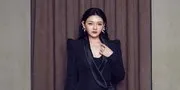 Peringati 1 Tahun Kematian, DJ Koo Bangun Patung untuk Barbie Hsu