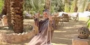 Potret Inara Rusli Kunjungi Cleopatra's Bath di Mesir, Tampil Santai Pakai Abaya