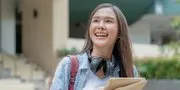 Setiap Hari Beda Mood, Combo Lip Tint & Parfum Ini Bikin Kamu Makin Chic!