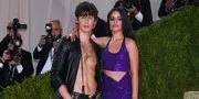 Shawn Mendes dan Camila Cabello Umumkan Putus, Janji Tetap Jadi Sahabat