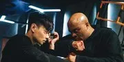 Sinopsis Film THE INVISIBLE DRAGON yang Tayang di TV Malam Ini, Minggu 5 Oktober 2025 Jam 23.00