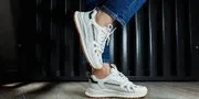 Sneakers Kekinian yang Lagi Jadi Andalan Gen Z, Wajib Masuk Wishlist!