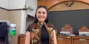 Tangis Nikita Mirzani Pecah di Persidangan, Tak Bisa Rayakan Ultah Anak dari Balik Penjara