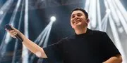 Tulus Sulap Panggung The Sound Project Vol 8 Jadi Arena Karaoke Massal