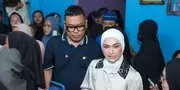 Uya Kuya dan Putri Zulkifli Hasan Kawal Pemulangan Jenazah TKW Lampung dari Malaysia