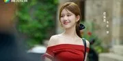Zhao Lusi Dinobatkan Sebagai Bintang Top 1 XiaoHongShu 3 Bulan Berturut-Turut, Apa Rahasianya?