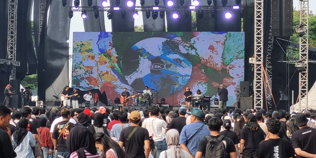 "Love All the Time" Becomes the Closing Song of Efek Rumah Kaca at Soundfest 2024