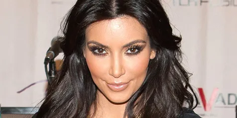 Kim Kardashian Gemparkan Museum DaVinci