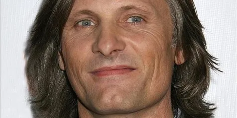 Viggo Mortensen Ditugaskan Menghabisi Snow White