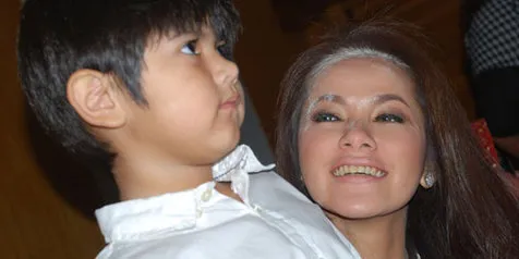 Alex, Orang Pertama Beri Ucapan Ultah Olla Ramlan 