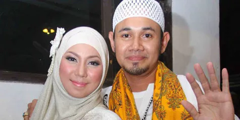 Cerita Manis Dari Ustadz Guntur Bumi dan Puput Melati 