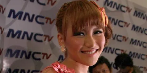 Ayu Ting Ting Pengen Duet Dengan Agnes