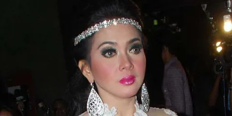 Syahrini Bantah Terjun ke Politik