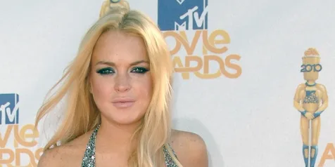 Masuk Bui Lagi, Lindsay Lohan Diizinkan Foto Bugil
