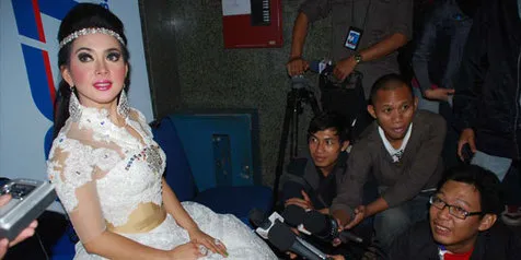Pakai Gaun Pernikahan, Syahrini Berasa Jadi Putri