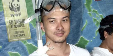 Jika Nicholas Saputra Berbicara Adat Papua - KapanLagi.com