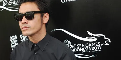 Ello Enjoy Nonton Sepak Bola di Tribun