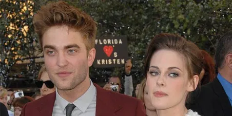 Robert Pattinson Haus Kasih Sayang Kristen Stewart