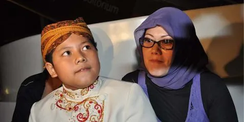 Putra Bungsu Rhoma Irama Seorang Dalang Cilik