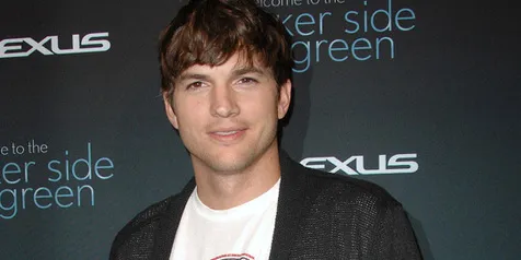 Ashton Kutcher: Twitter Baru, Hidup Baru!