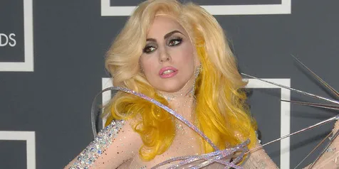 What? Lady GaGa Masuk Rumah Sakit?