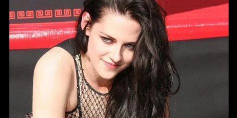 Kristen Stewart Tonjok Chris Hemsworth!