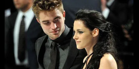 Robert Pattinson Orgasme di Depan Kru!