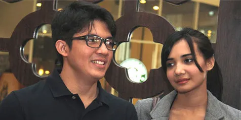 Irwansyah - Zaskia Urus Keponakan Untuk Pancingan