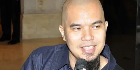 Ahmad Dhani Dukung Anak Main Bola