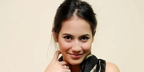 Gemar Fashion, Pevita E Pearce Bisnis Aksesoris