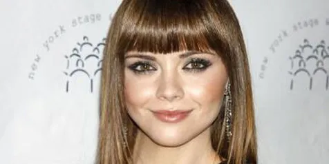 Christina Ricci Bergabung Dalam 'THE SMURFS 2'
