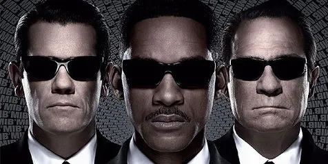 'MEN IN BLACK 3' Geser 'THE AVENGERS' Dari Puncak Box Office