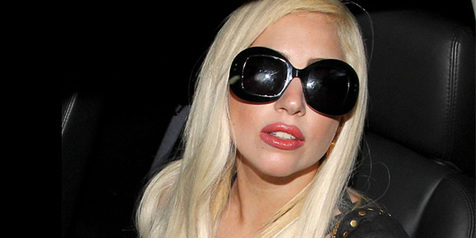 Bodyguard Lady Gaga Banting Little Monster - KapanLagi.com