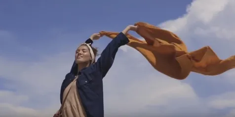 5 Bukti Move On Itu Indah di Lagu 'Memulai Kembali' Dari Monita