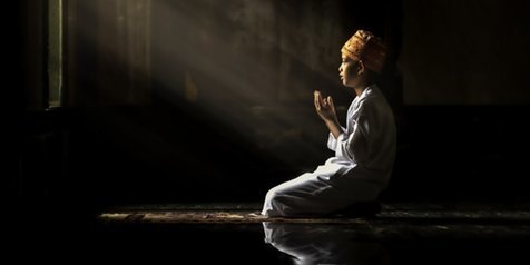 50 Kata-Kata Mutiara Islami Penuh Makna dan Menyejukkan Hati, Mempertebal Keimanan