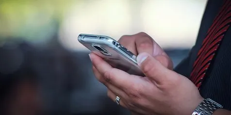 8 Cara melacak HP iPhone dan Android yang Hilang dengan Mudah, Simak Tahapan dan Aplikasi yang Digunakan | Plus.Kapanlagi.com